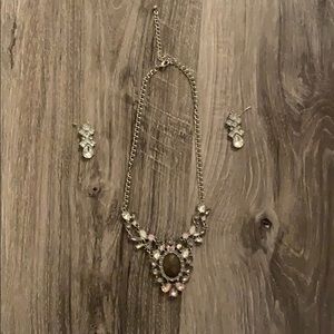 Jeweled necklace / earring set